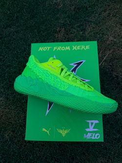 Basketball shoes