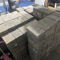 Brick Pavers.  600pcs  6”x9” 