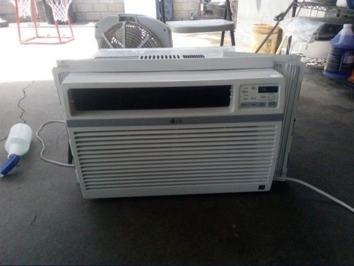 LG Ac Unit 10,000 Btu