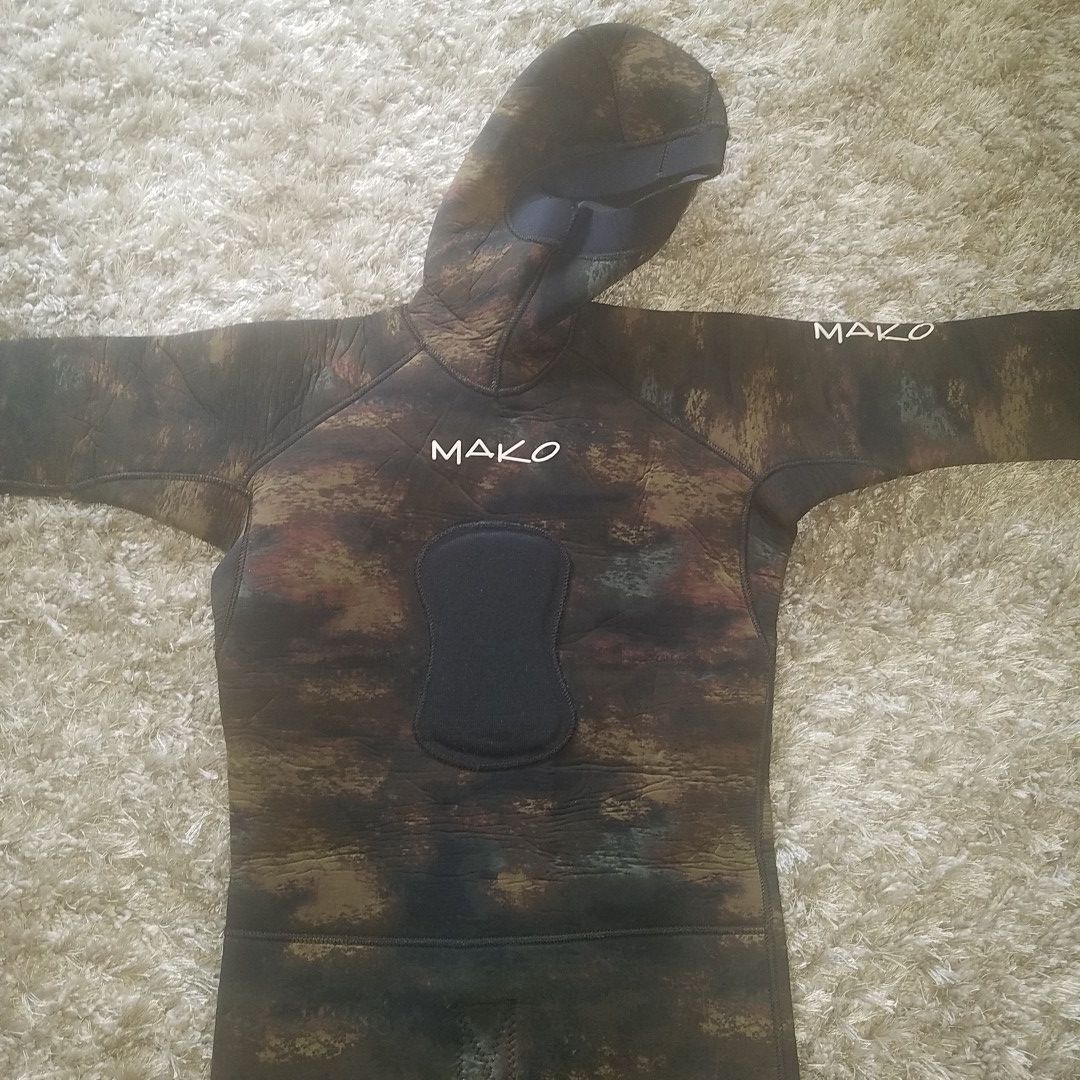 Beautiful Mako wetsuit
