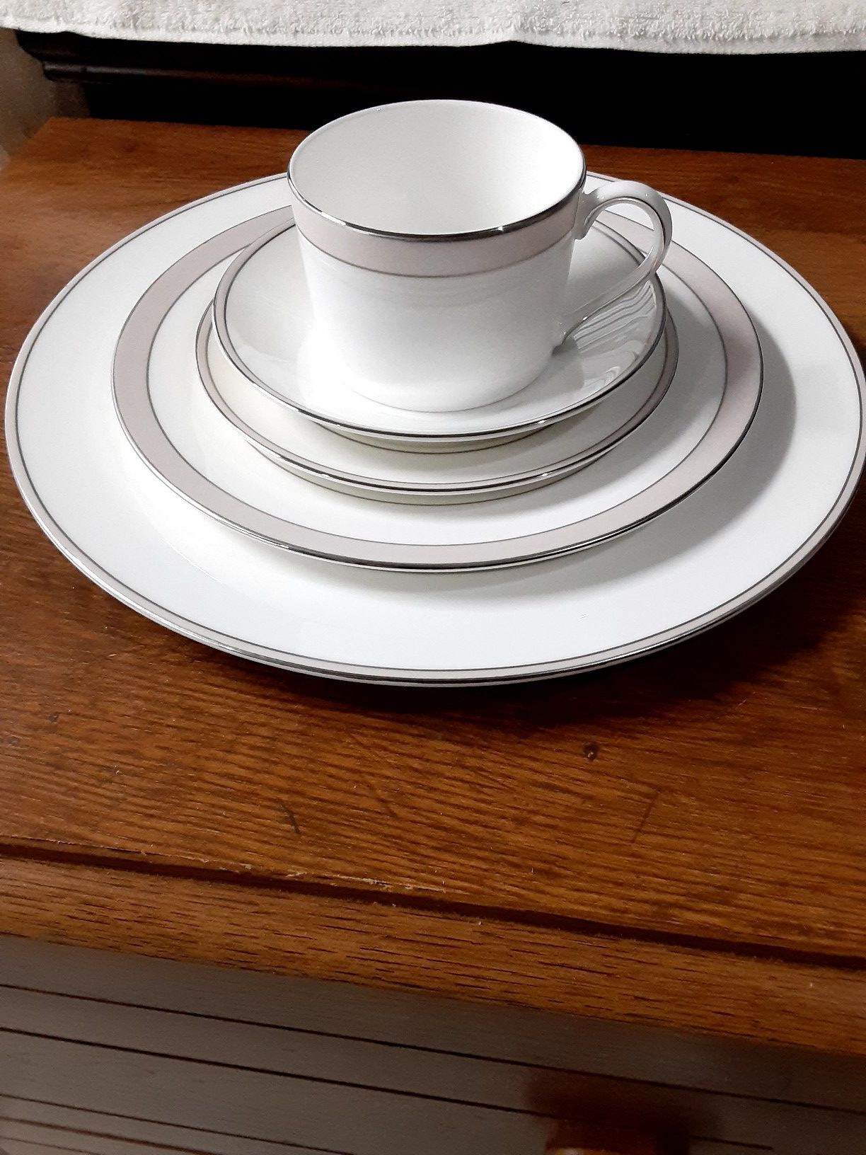 Vera Wang Wedgewood China set , service for 1