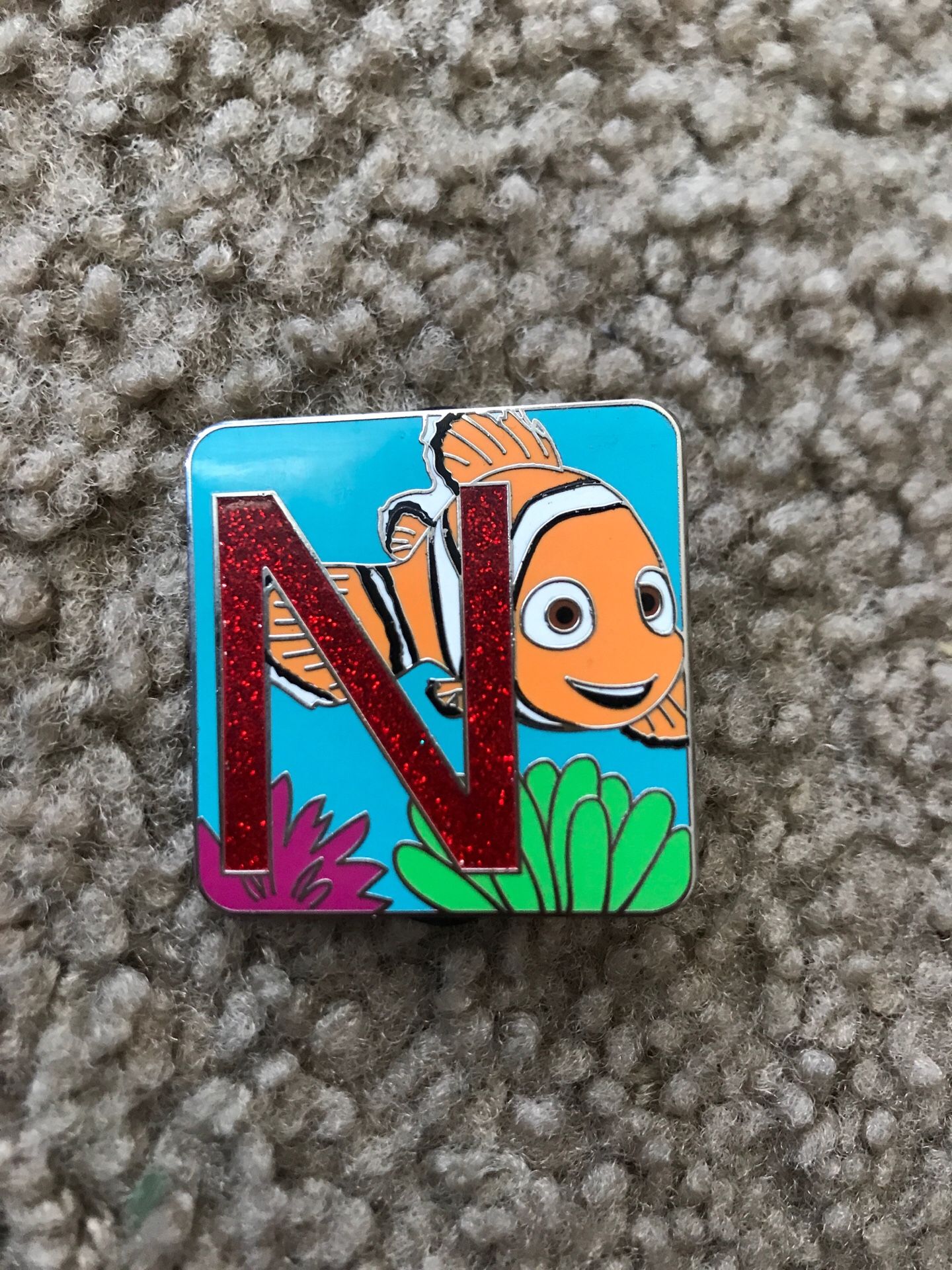 Disney Nemo Chase Pin LE 400