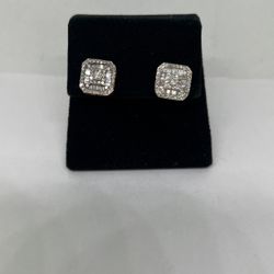 Diamond Screback Earrings 