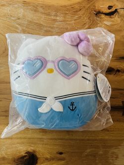 HELLO KITTY SQUISHMALLOW  