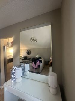 Gold mirror