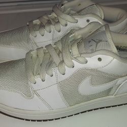 RARE Nike Air Jordan 1 Retro Phat Low White Ostrich Size 9.5 