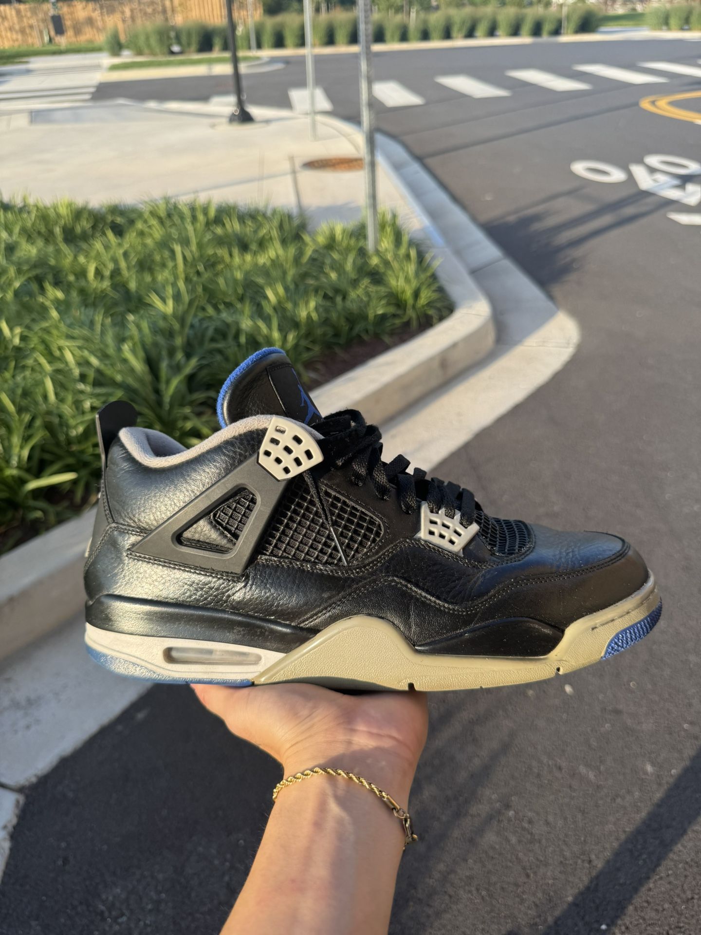 Jordan 4 Retro Motorsport Alternate