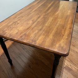 Royola Pacific Solid Wood Dinning Table 