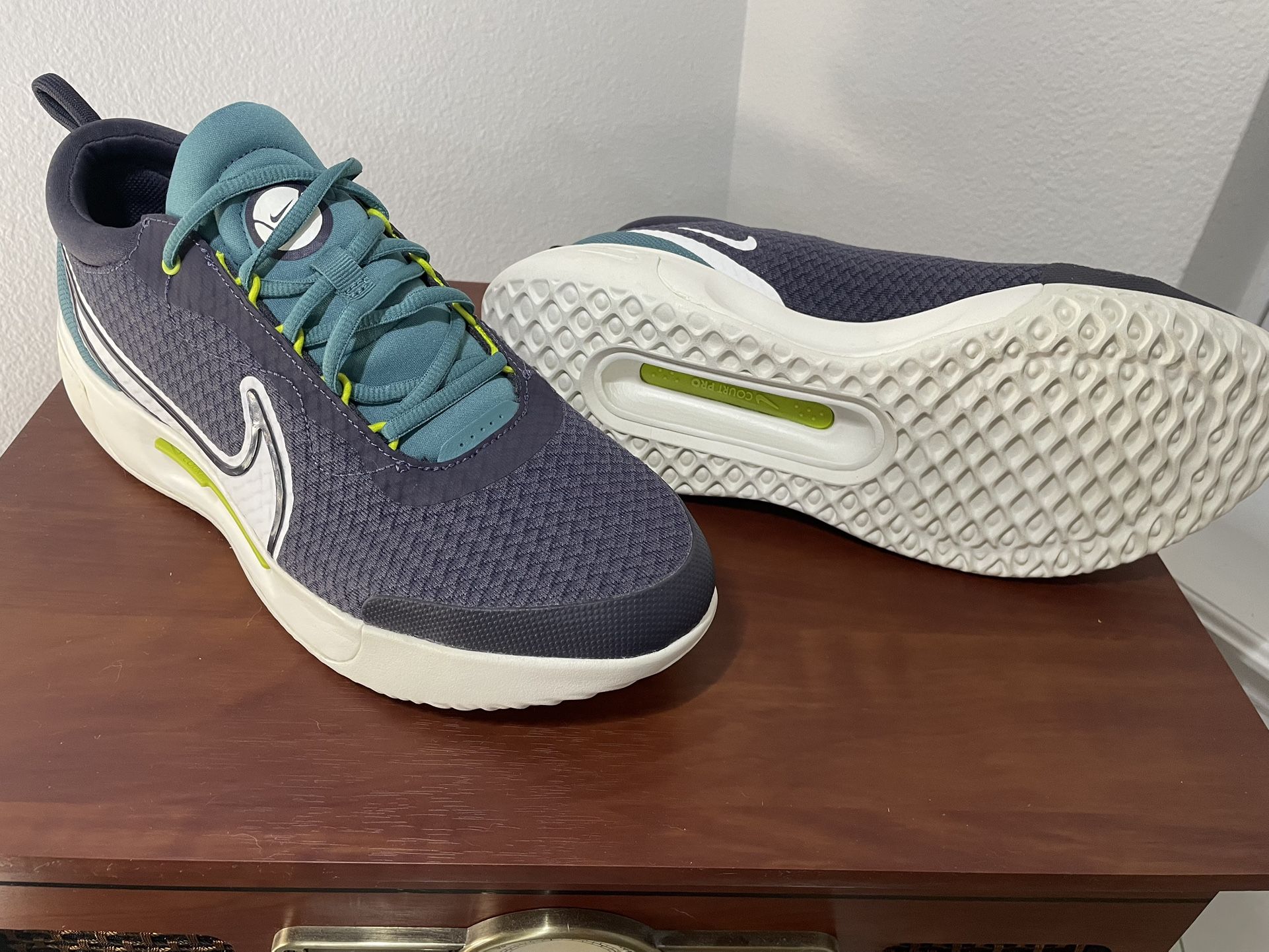 Nike Court Pro Size 10 New