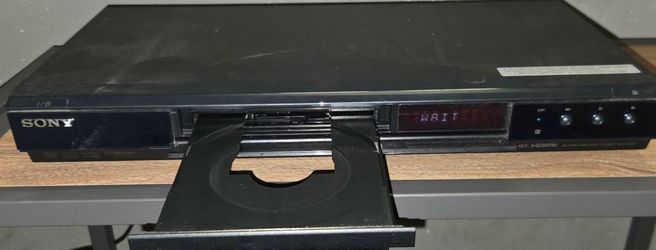 Sony BDP-S350 Blu-ray Disc / DVD Player