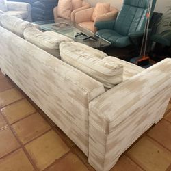 Couch And Living Room Furniture 