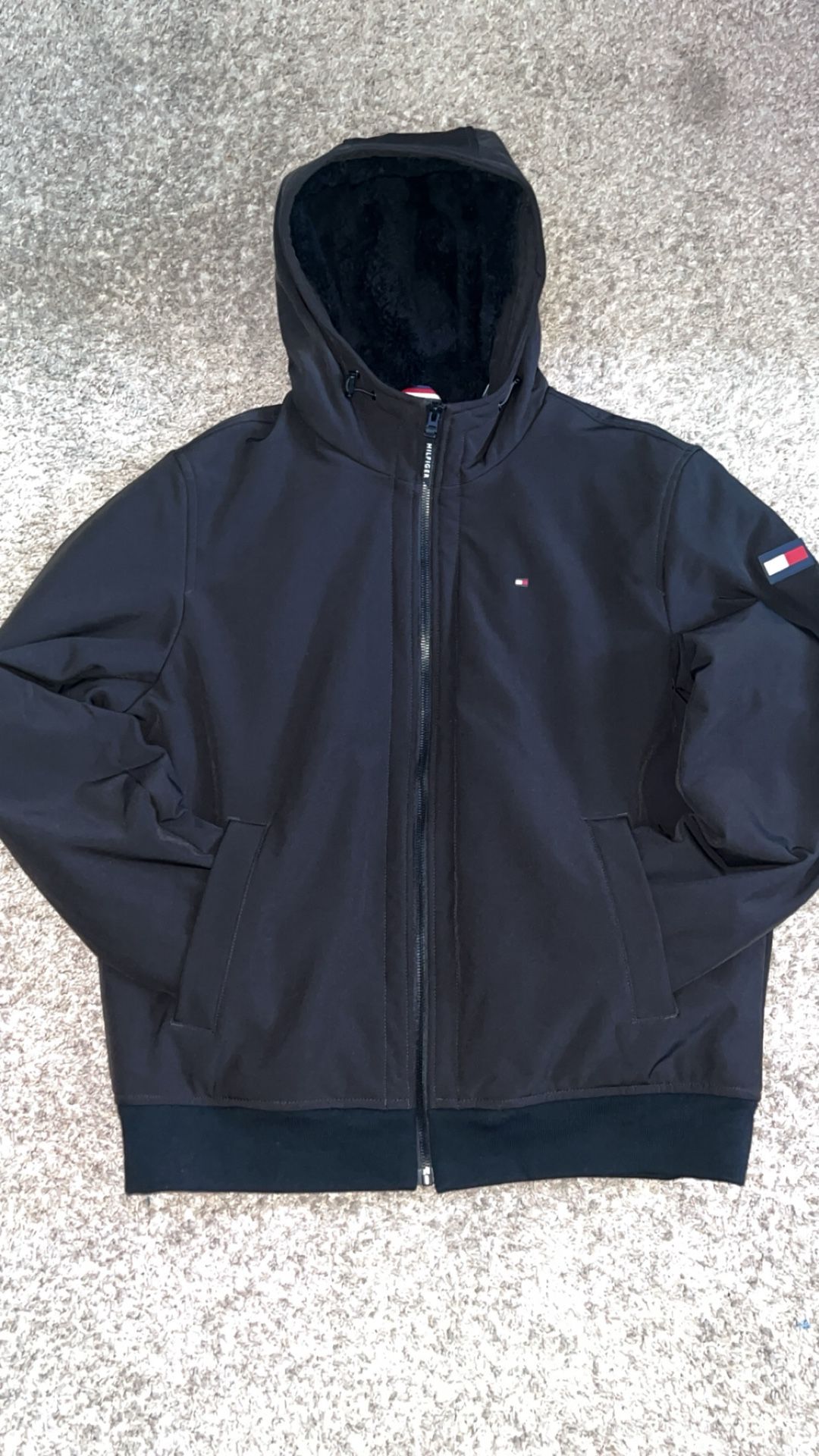 TOMMY HILFIGER SHERPA-LINED SOFTSHELL HOODED JACKET