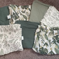 Swaddle Blankets