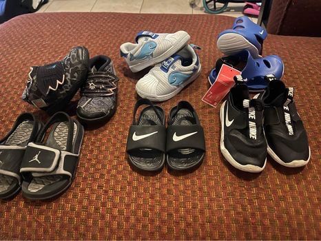 7 Pairs Size 7C Toddler Sandals And Sneakers!