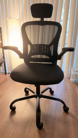 Economics mesh, Office chair - Excellent condition - Adjustable lumbar