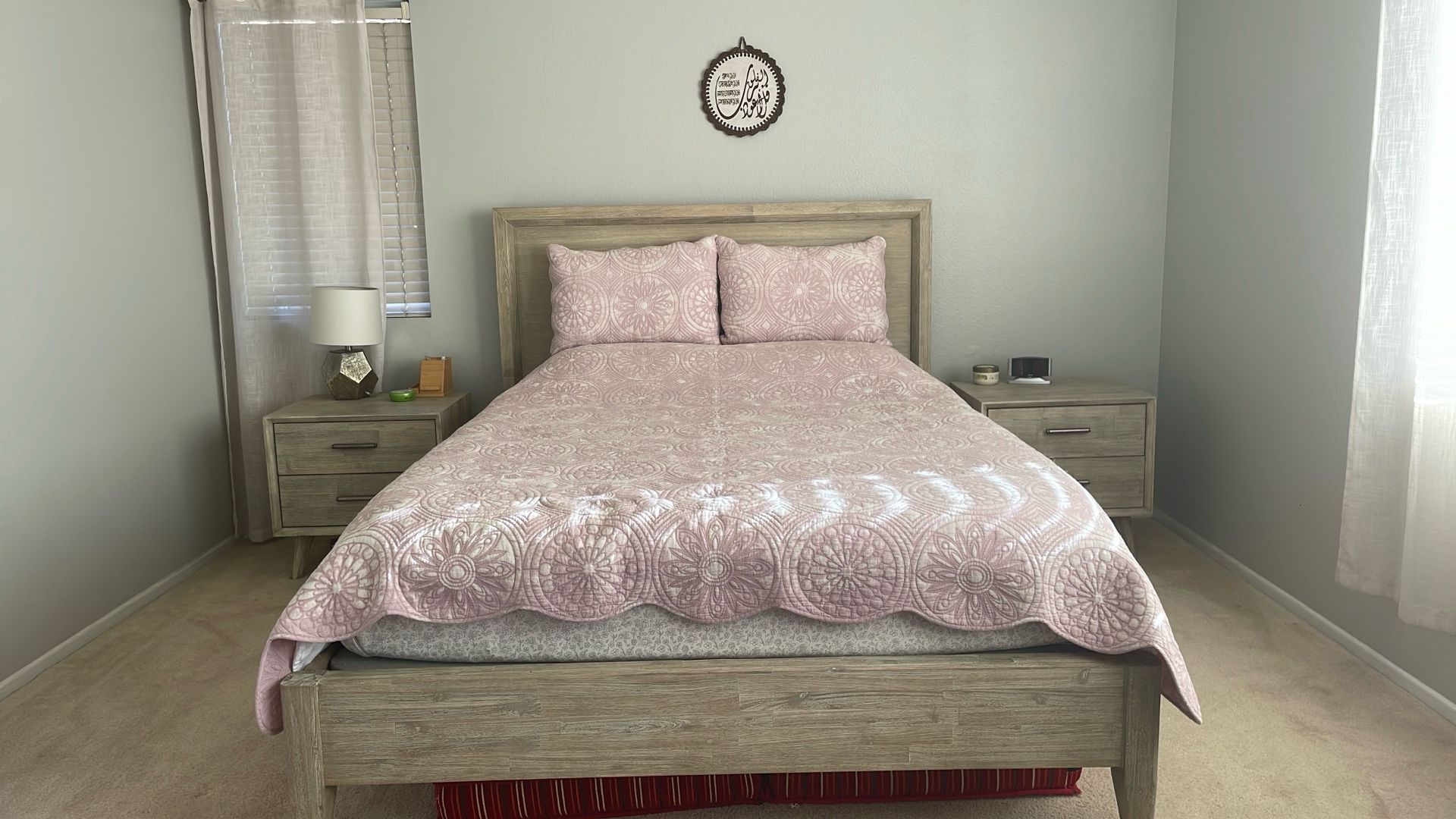 4 Piece Queen Furniture Bed Set