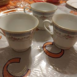 3 Tea Cups Crescent Fine China 4 Dollars 