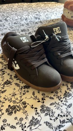 DC shoes
