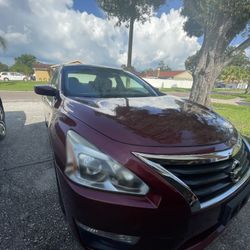 Nissan Altima 