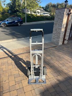 Dolly Heavy Duty Alluminum Excellent for commercial or home use.