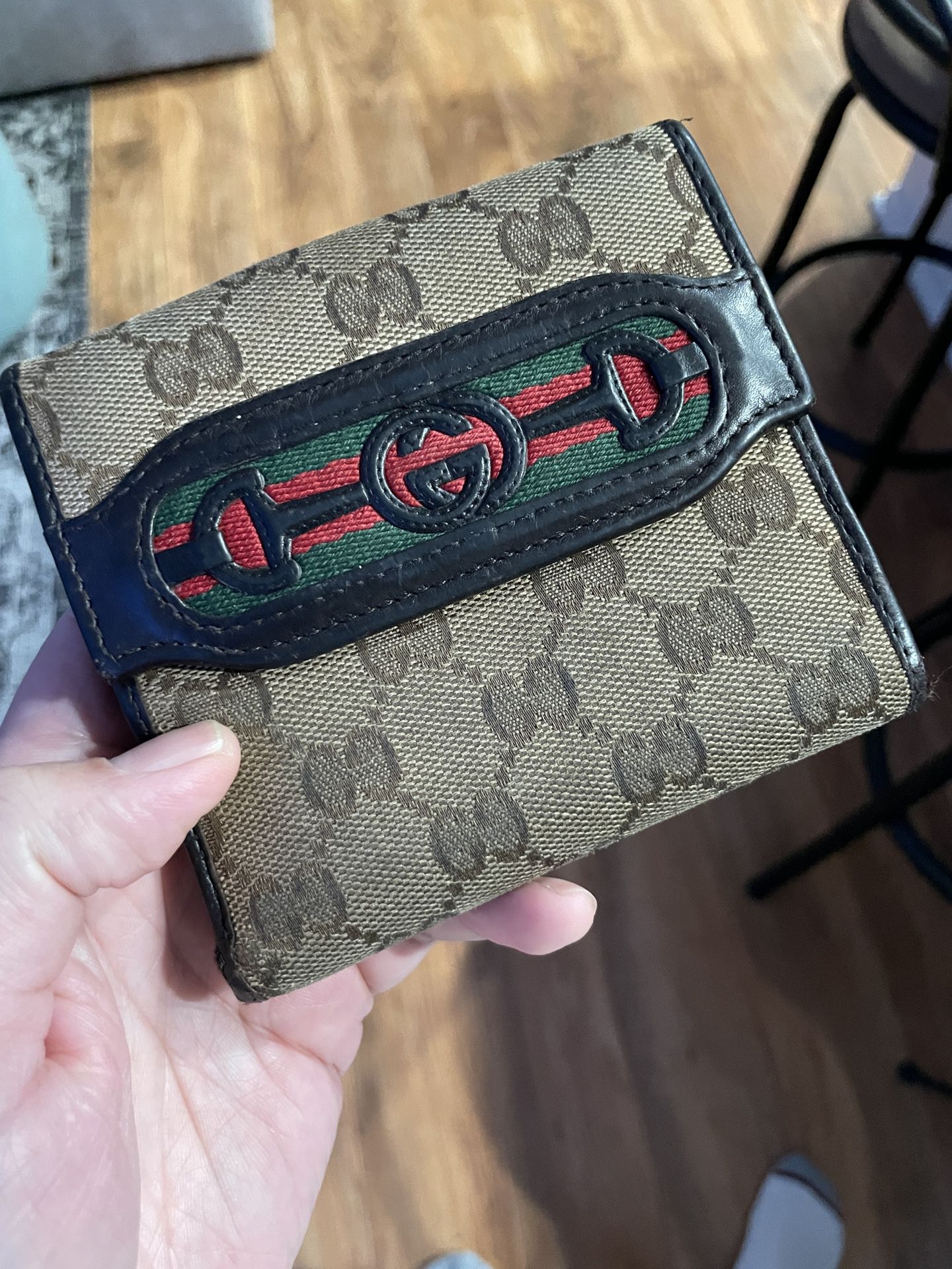 Louis Vuitton/Gucci Designer Wallets