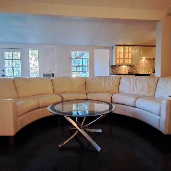 Gorgeous Full Living Room Set 😍 