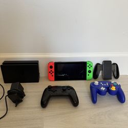 Nintendo Switch Bundle – Console + Pro Controller + GameCube Controller