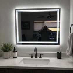 32 X 24 Led Bathroom Mirror with Anti fog