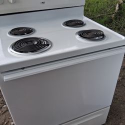 White electric stove 