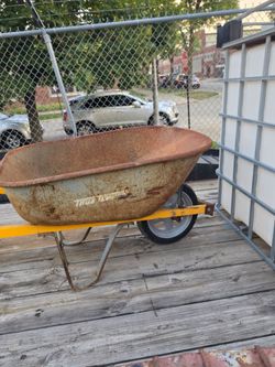 Wheel barrel