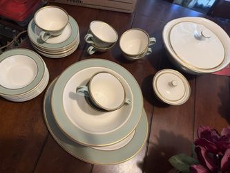 Classic Heritage Celadon Green by Taylor, Smith & Taylor – Vintage Dish Set