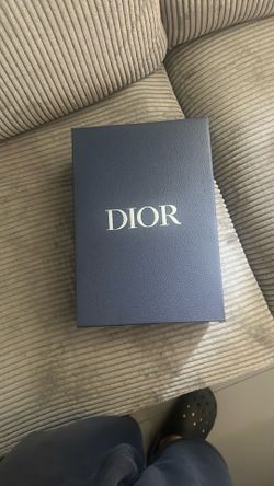 Dior b30