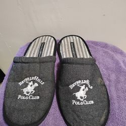House Shoe, Size Large 11-12