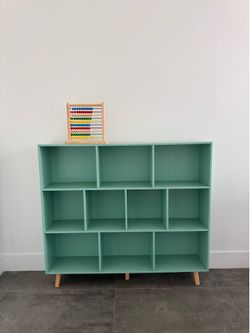 Wooden Open Shelf Bookcase - 3-Tier Bookshelf with Legs, 10 Storage Cubes