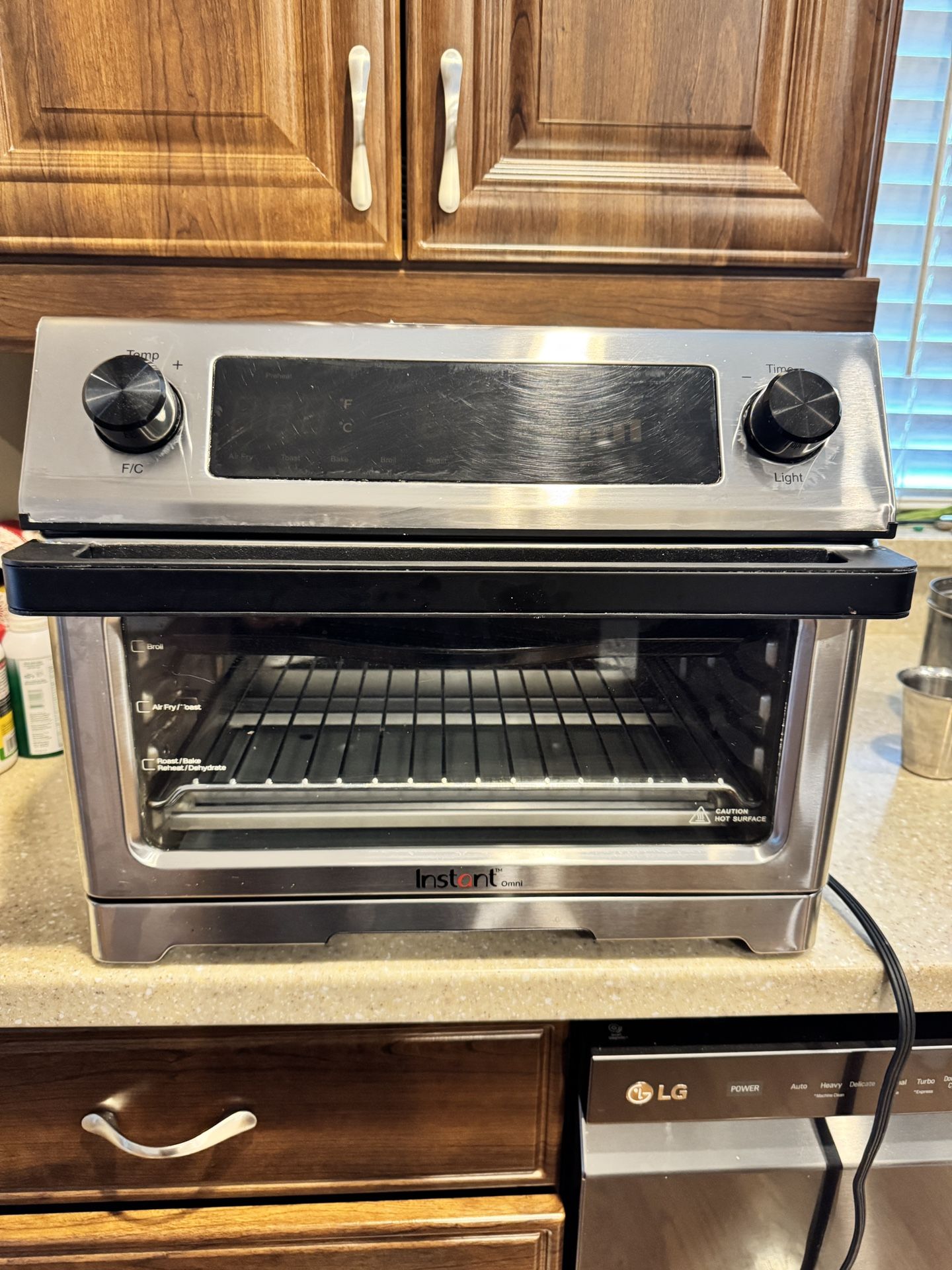 Instant Omni air fryer