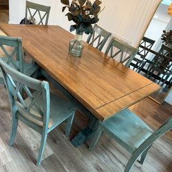 Dinning Table With Chairs