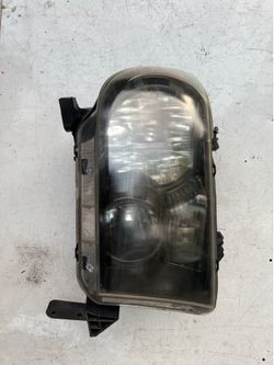 2008-2017 Toyota sequoia headlight