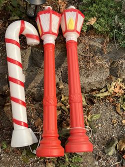 2 Vintage Empire 1969 Christmas Lamp Post Blow Molds