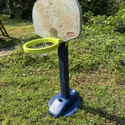 Free Kids Basket Ball Hoop. 