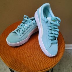 Puma Vikky Shoes