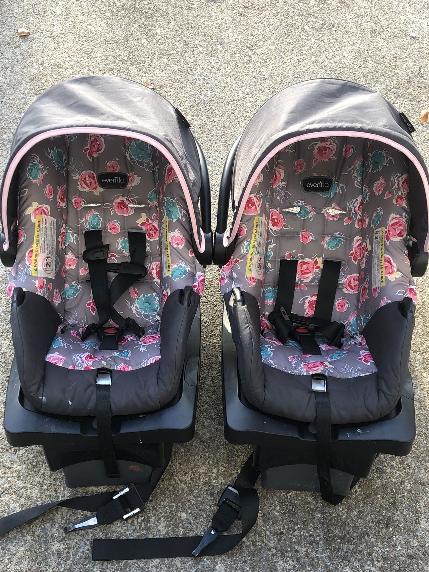 2 Car Seat One $25