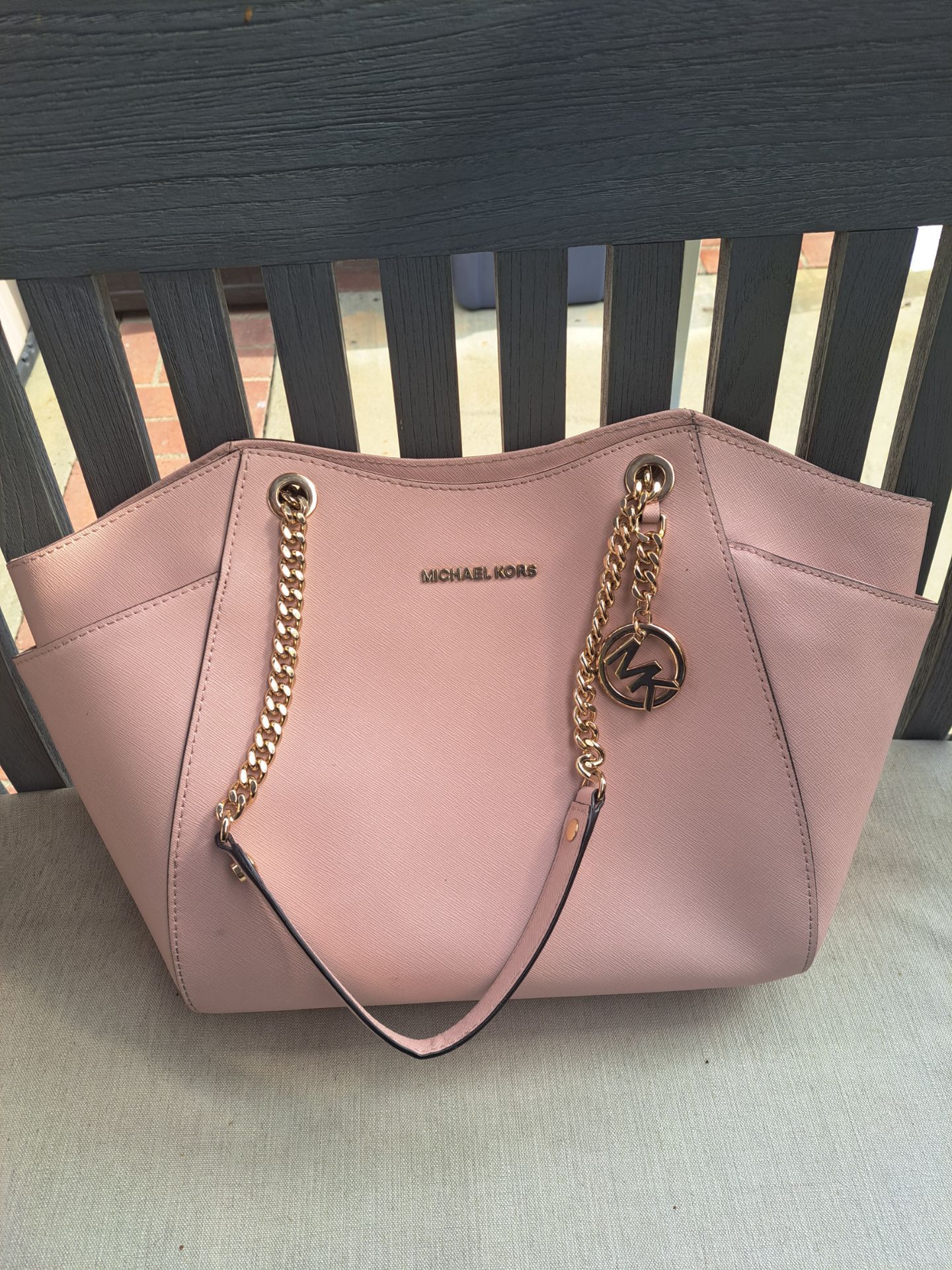 Michael kors long chain shoulder tote
