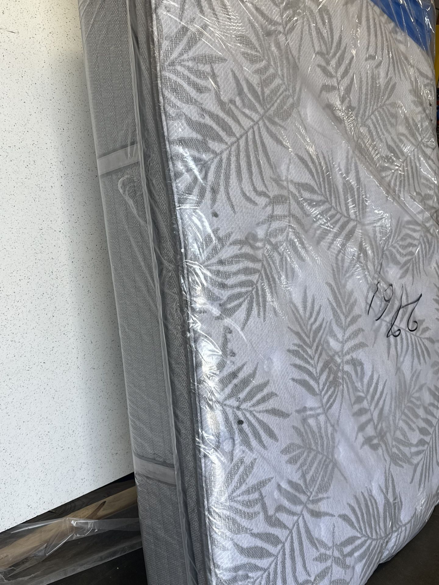 Full Size Mattress