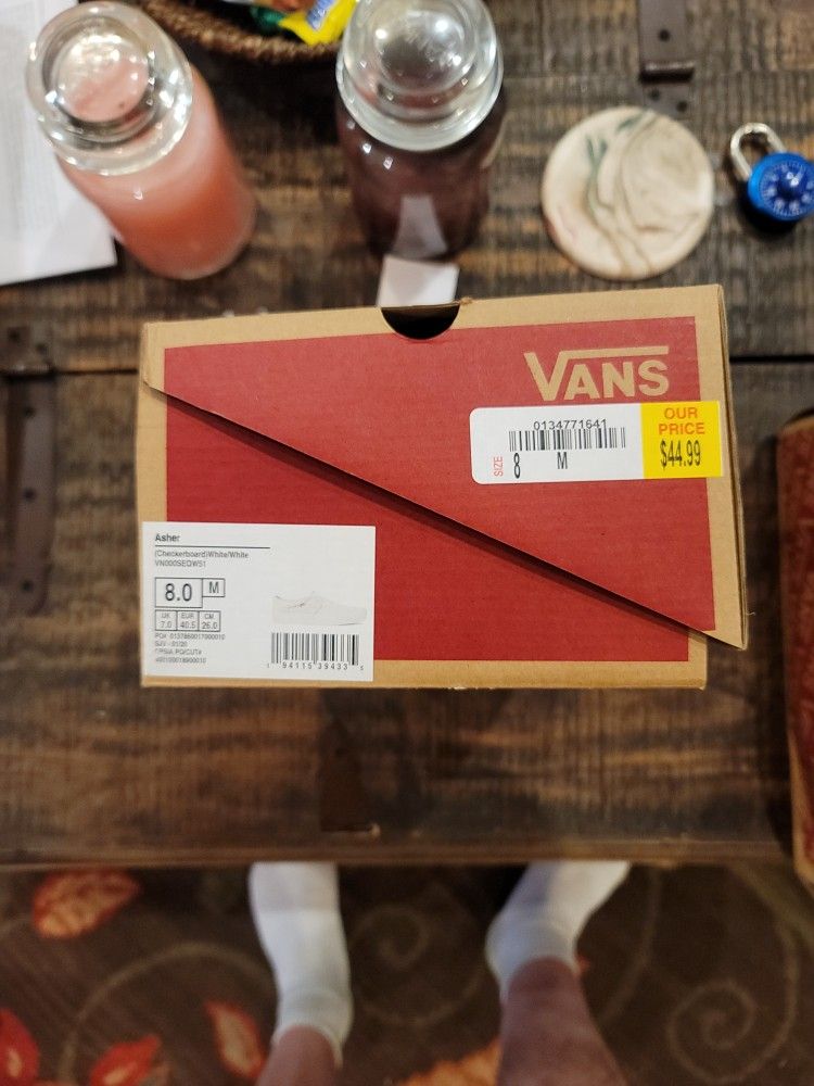 Vans Asher Size 8 Shoe 