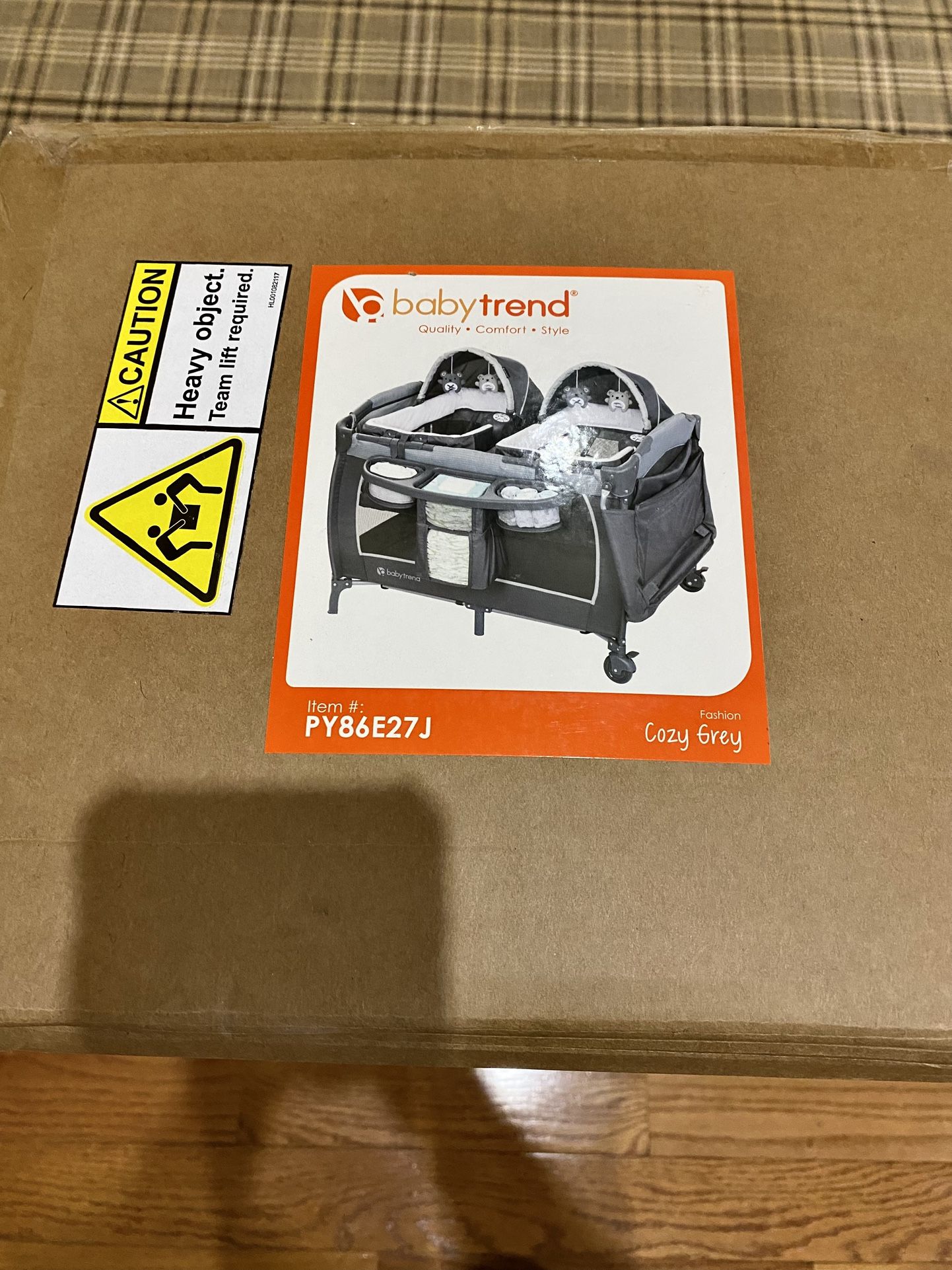 Brand New for Twins-Lil’ Snooze Deluxe III Nursery Playard w/2 Removable Bassinets