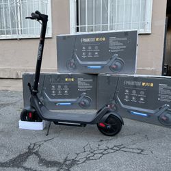 Phantom A10 Scooter 
