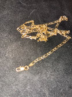 22” 14k fígaro chain 5.2g