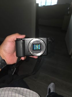 Sony ZV-E10 ***NO LENS***