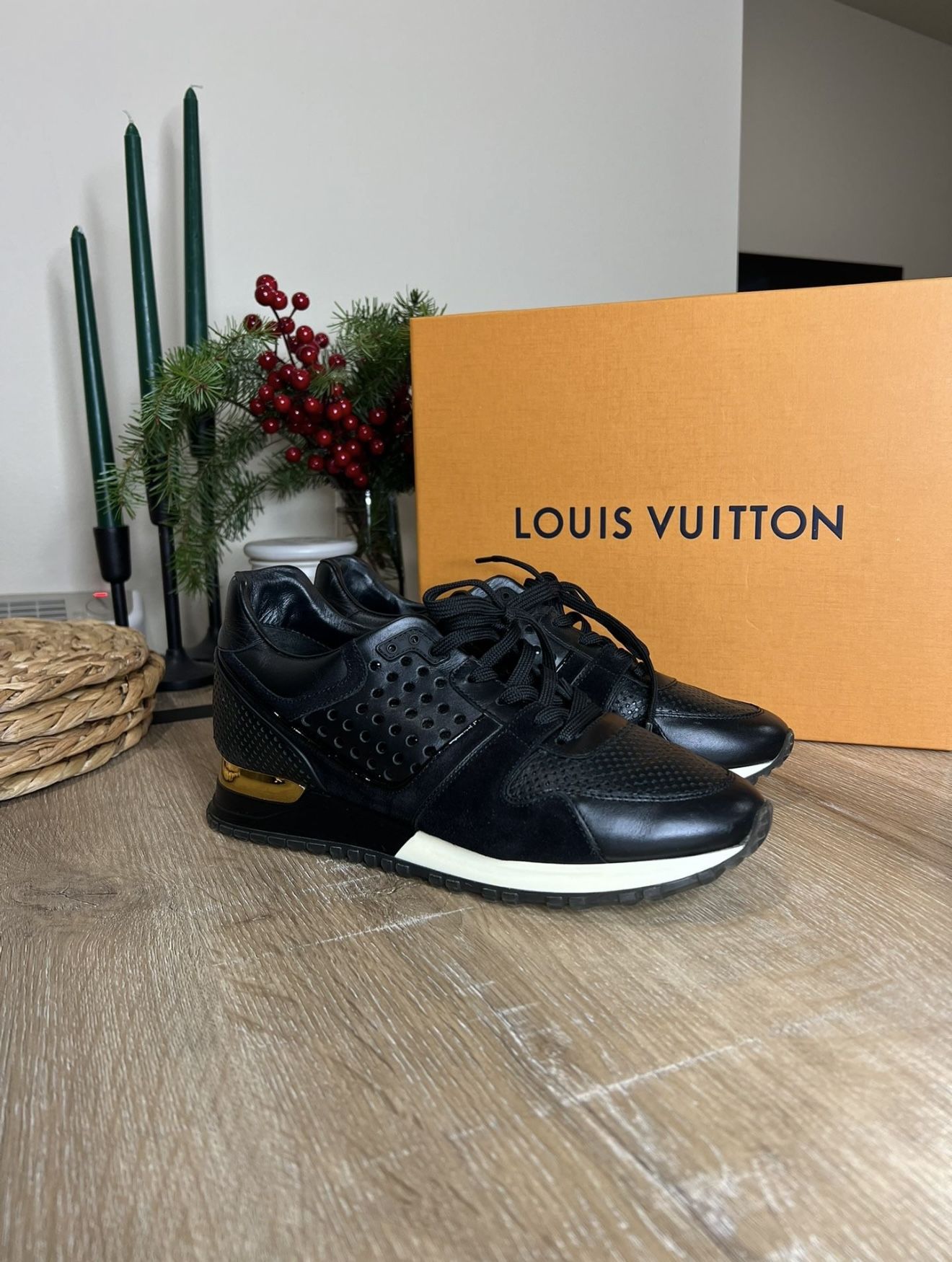 LOUIS VUITTON Nubuck Calfskin Run Away sneaker Size 8.5