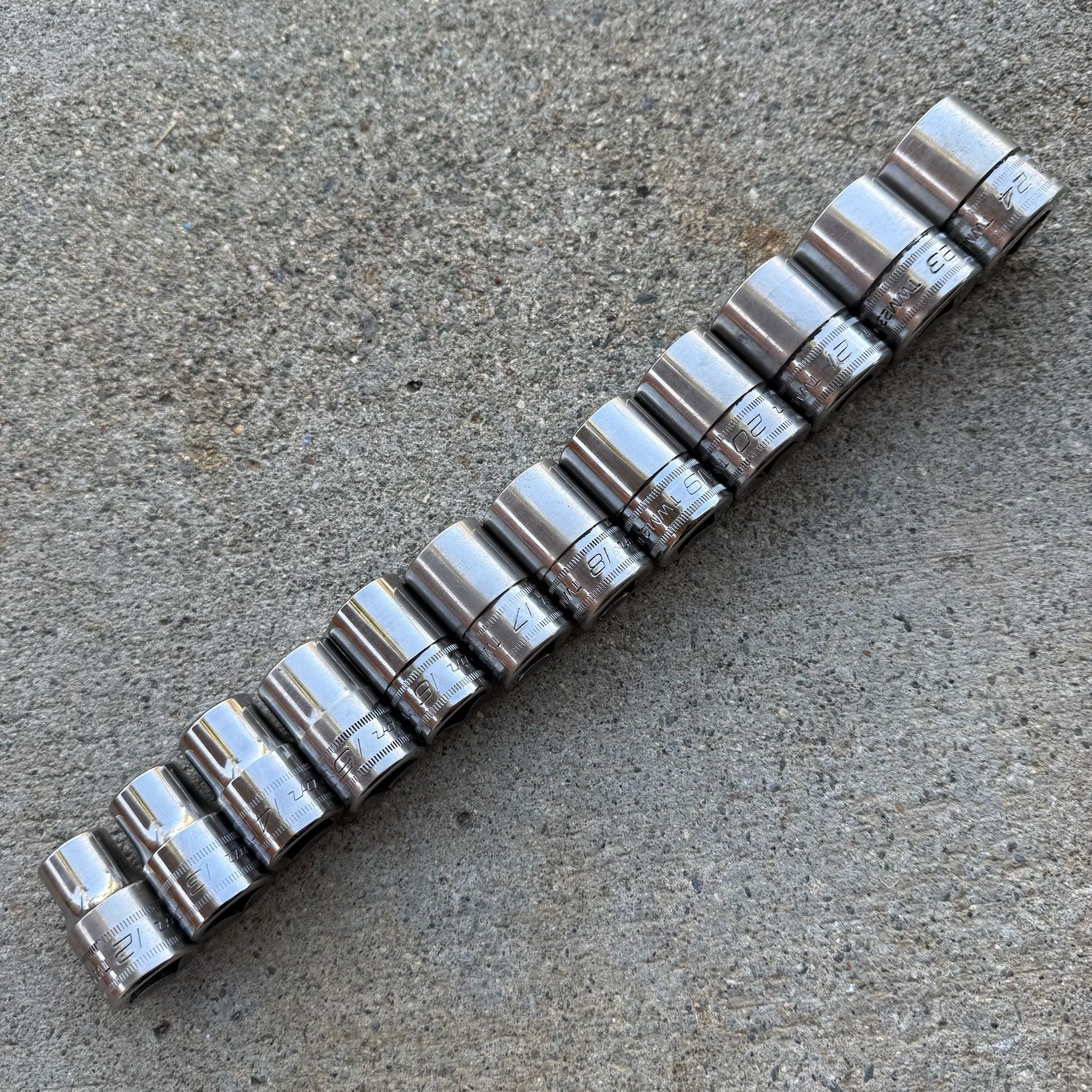 Snap On 13 pc 1/2 Flank Drive Sockets